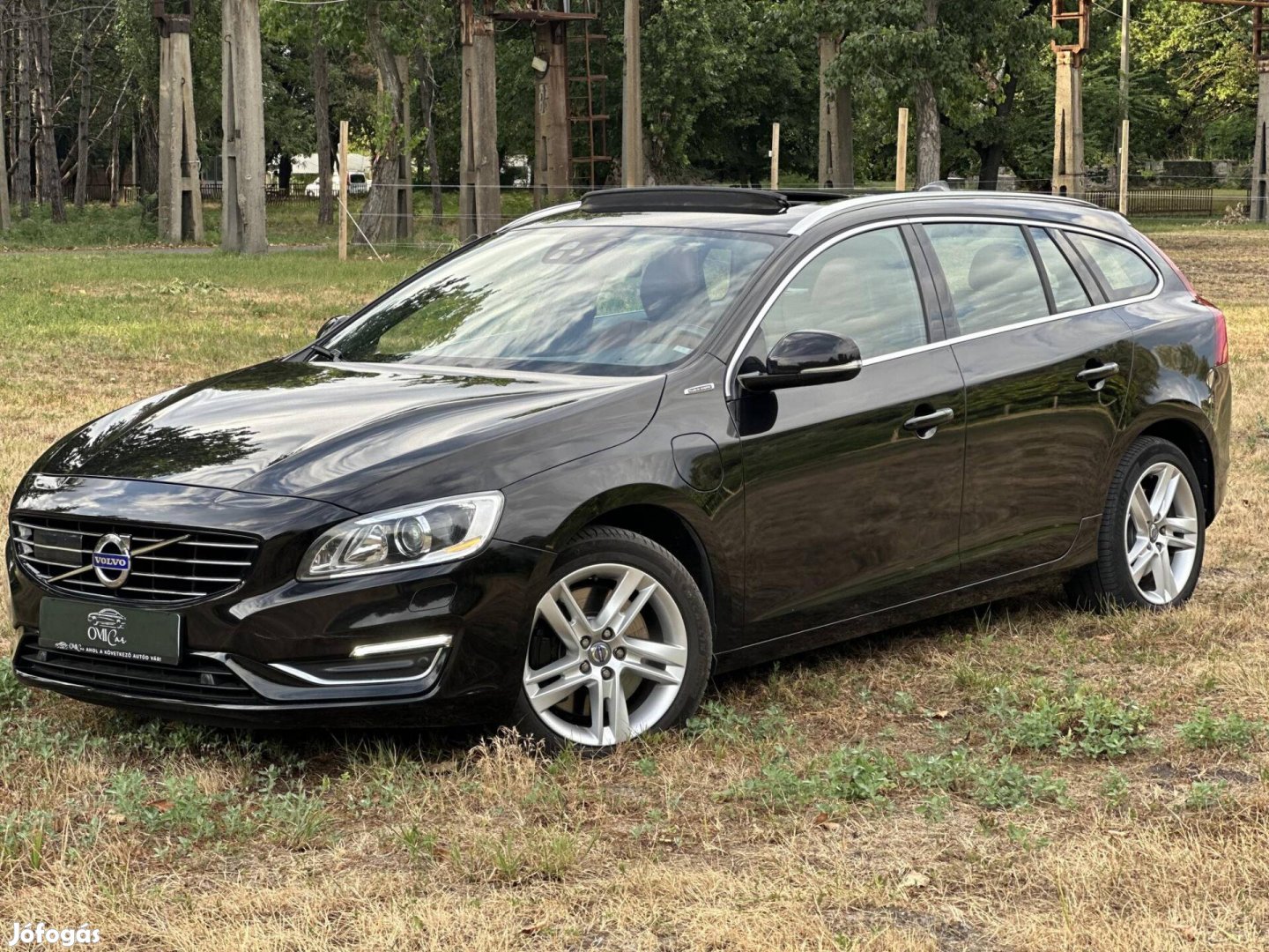 Volvo V60 2.4 D [D6] Phev AWD Summum Geartronic...
